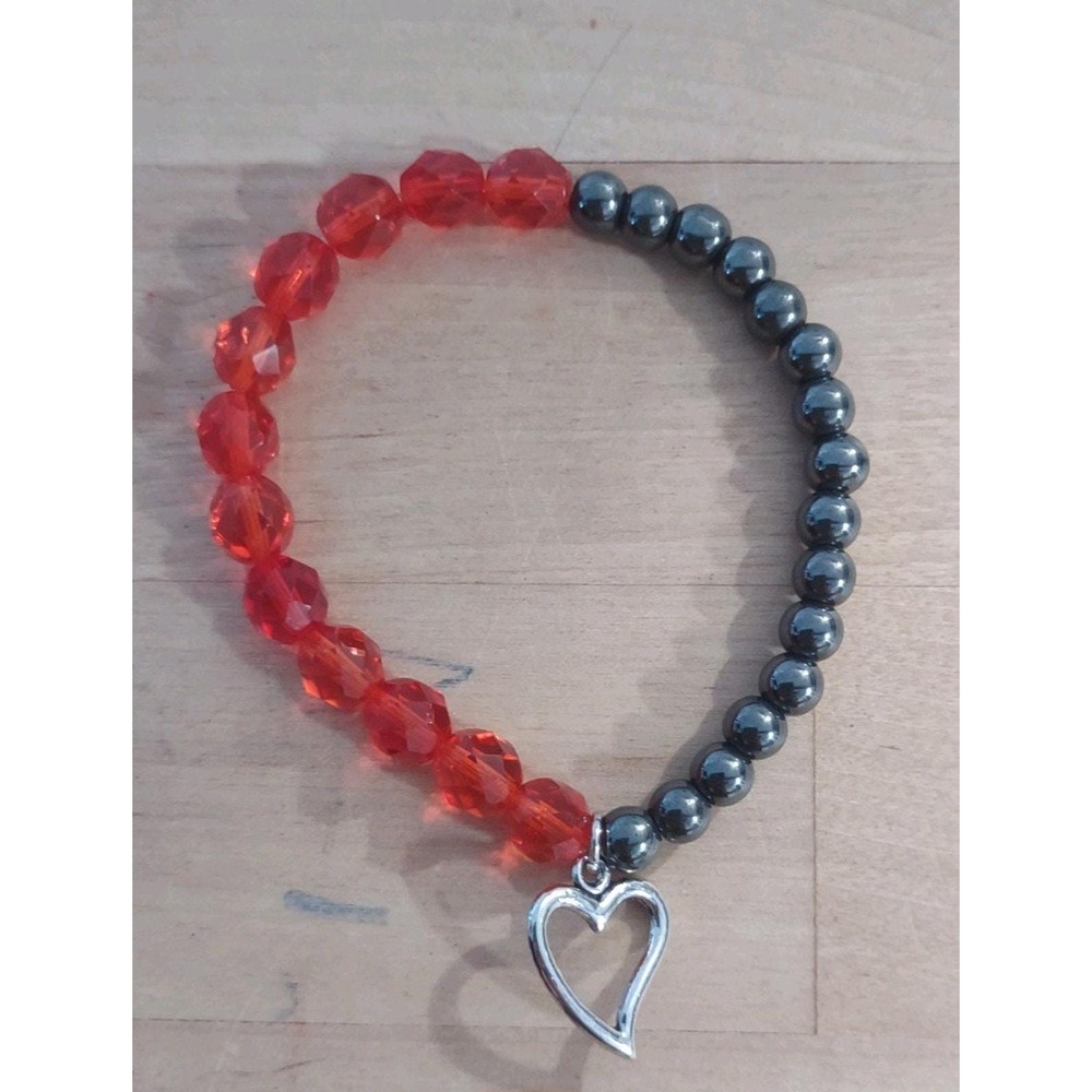 The "Crimson Pulse" Stretch Bracelet – Faceted Red Glass & Gunmetal Hematite